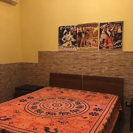 茅舍住宿加早餐旅馆 住宿加早餐酒店 SantʼAlessio Siculo